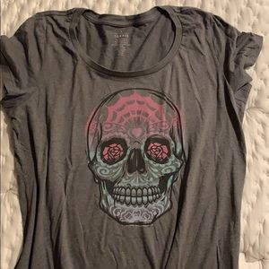 Cotton tee (t-shirt)